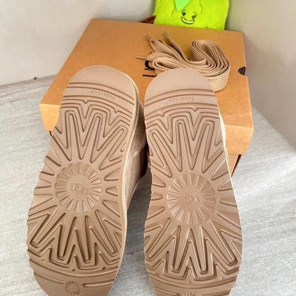 UGG LOWMEL Sand Sneakers - Suede & Canvas Combo, Casual Comfort - Picture 5 of 5